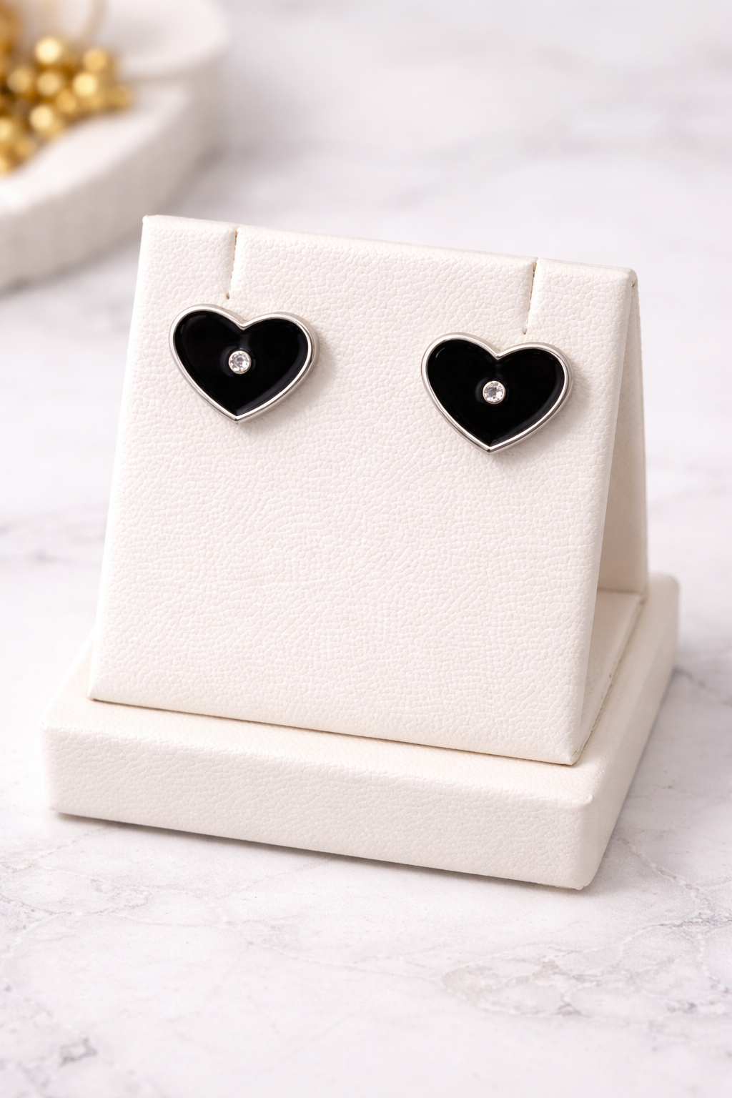 Elegant Black Heart Stud Earrings with Center Stone