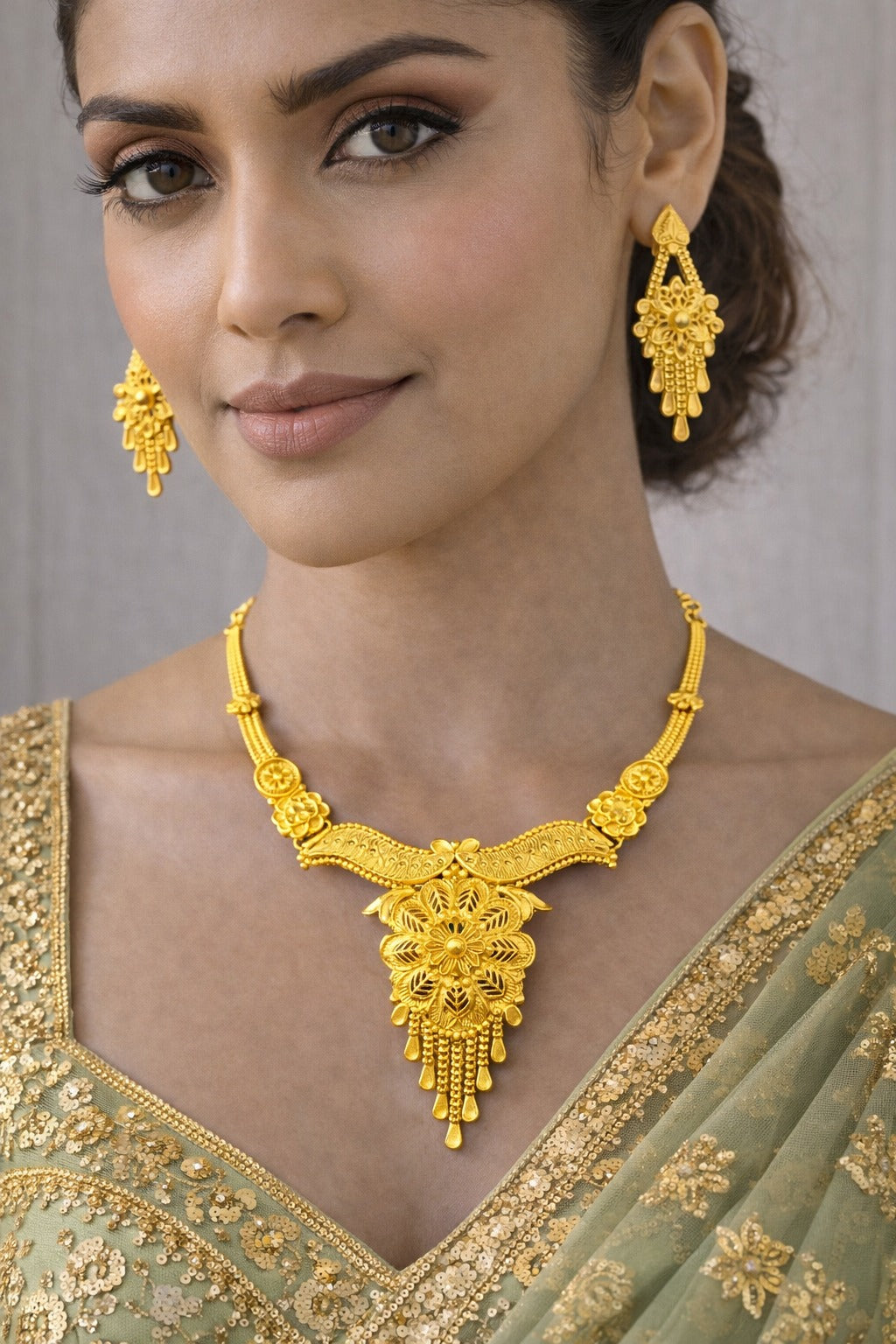 Royal Filigree Gold Floral Necklace Set with Statement Pendant & Matching Earrings