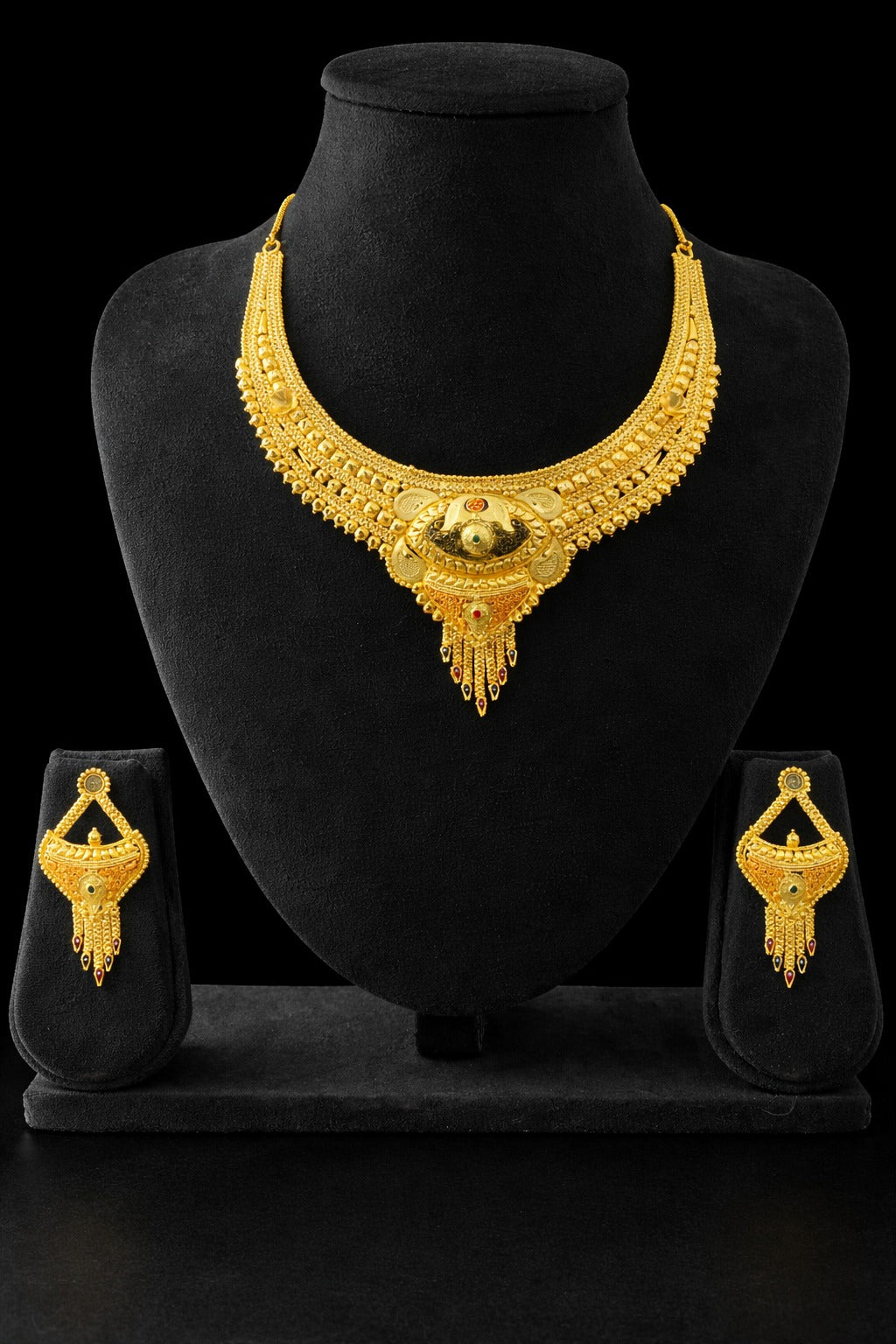 Royal Antique Temple Gold Necklace Set with Gemstone Accents