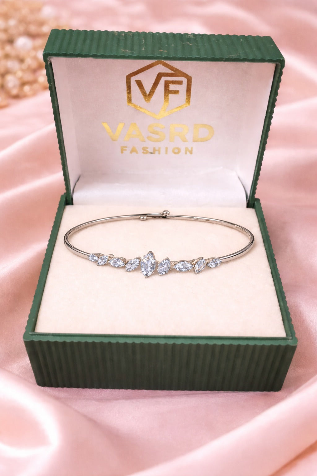 Elegant Leaf Design Crystal Silver Bangle Bracelet